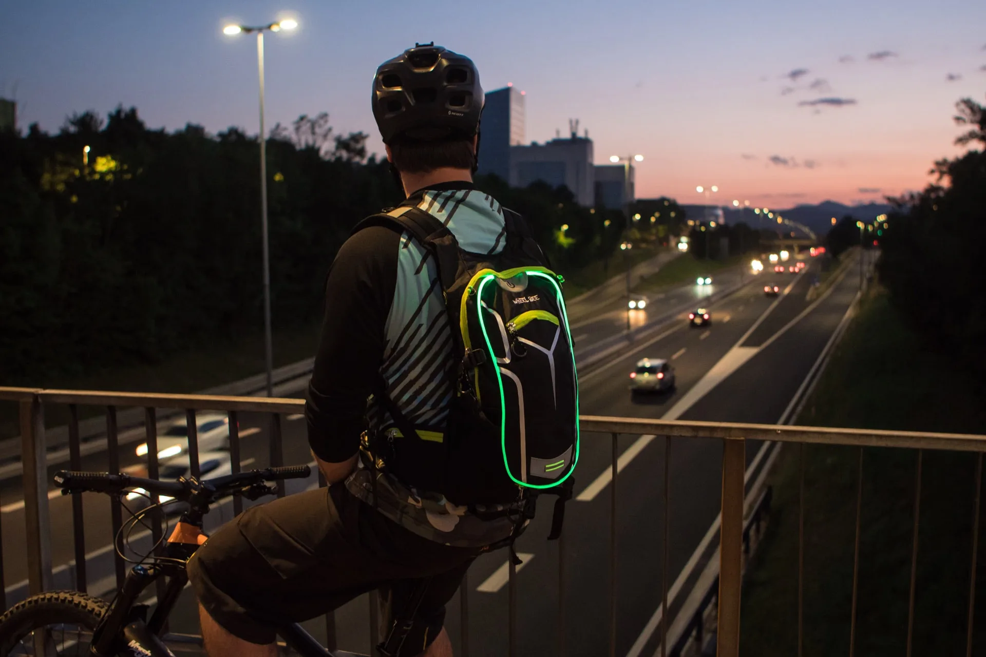Wheel Bee backpack bicycle stelvio slide